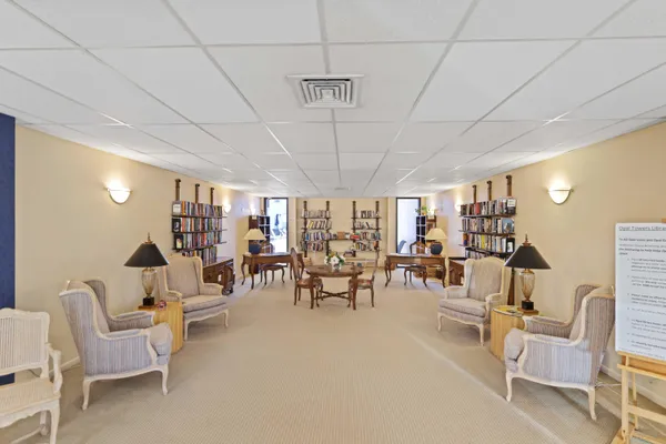 $399,000 | 1147 Hillsboro Mile, Unit 309, Hillsboro Beach, FL 33062