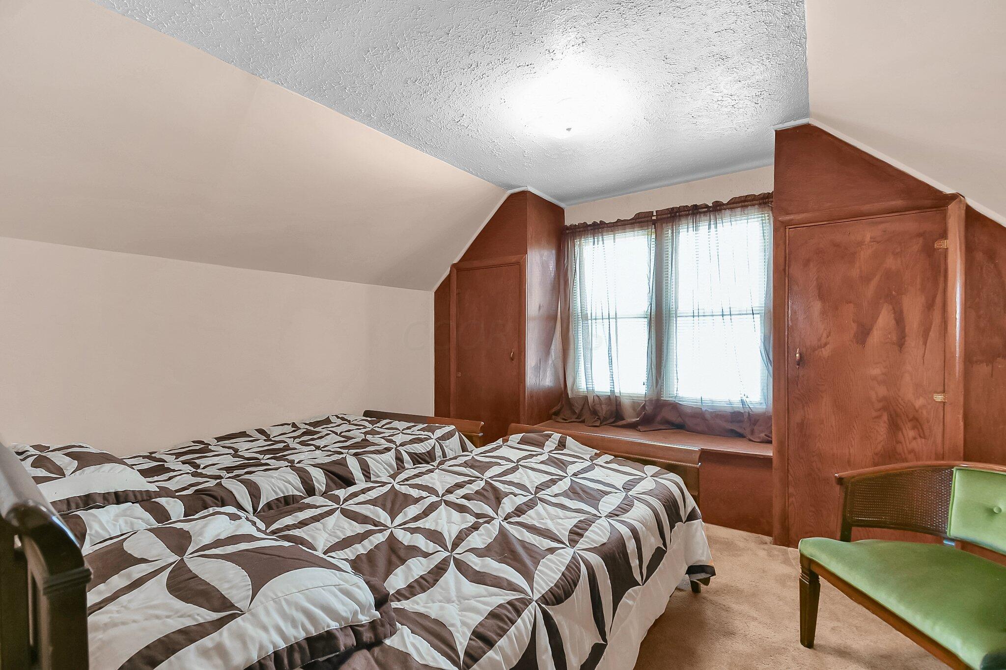 1802 Devonshire Road Columbus, OH 43219 - Photo 14 of 28 14-web-or-mls-1802-devonshire-rd