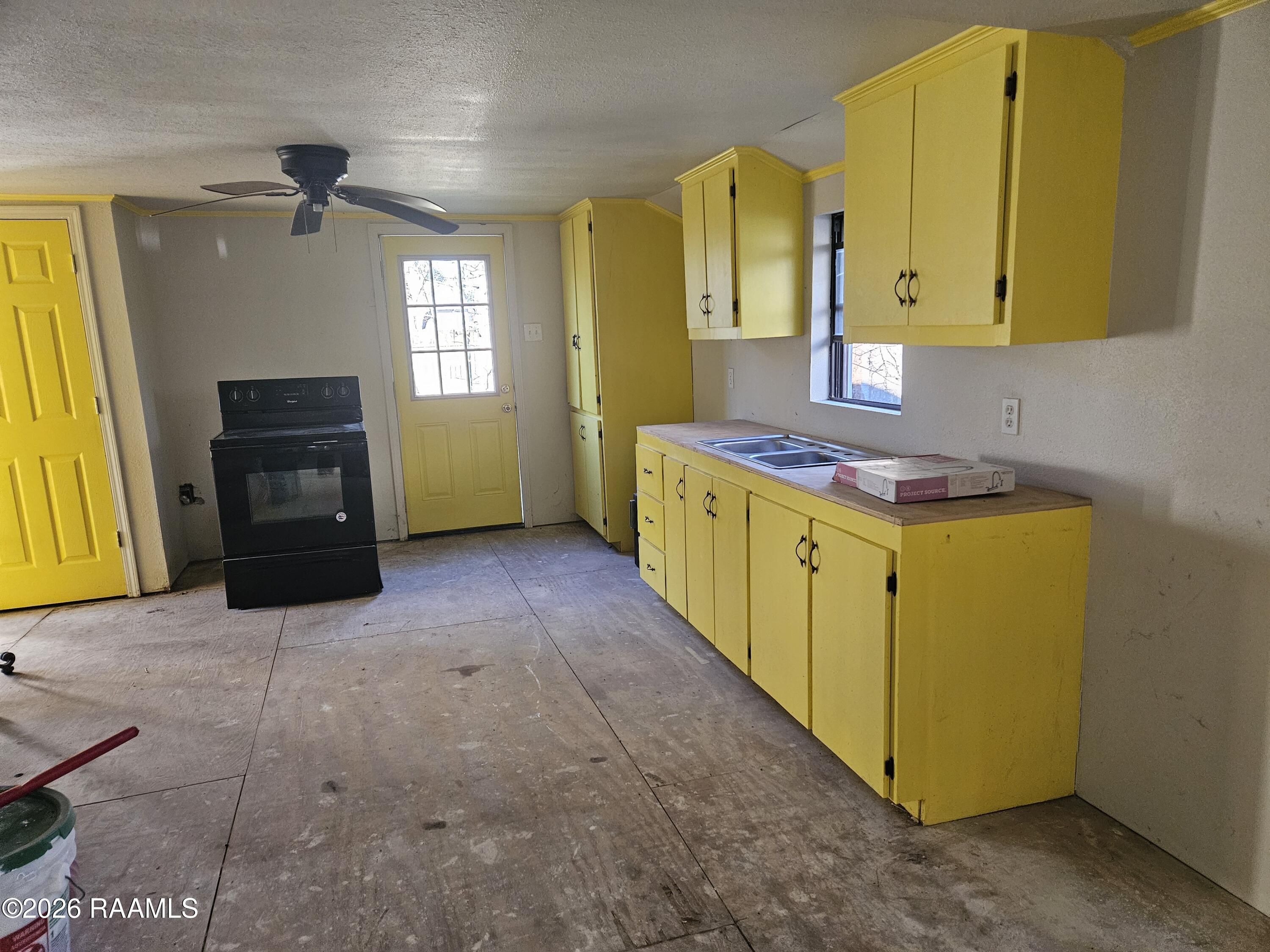 621 Halsey Street Eunice, LA 70535 - Photo 3 of 7 621 kit