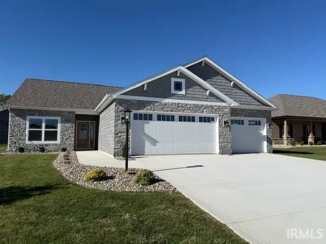 $410,000 | 2001 Bogey Court, Auburn, IN 46706