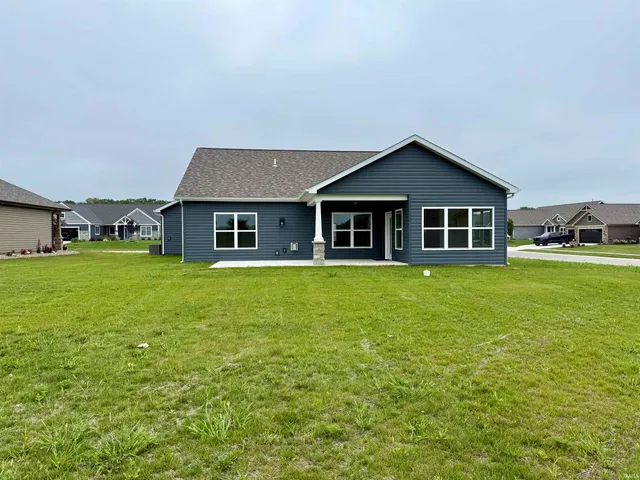 $410,000 | 2001 Bogey Court, Auburn, IN 46706