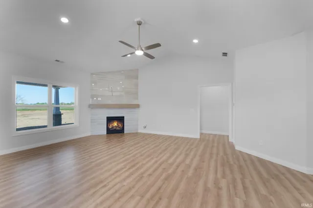 $410,000 | 2001 Bogey Court, Auburn, IN 46706