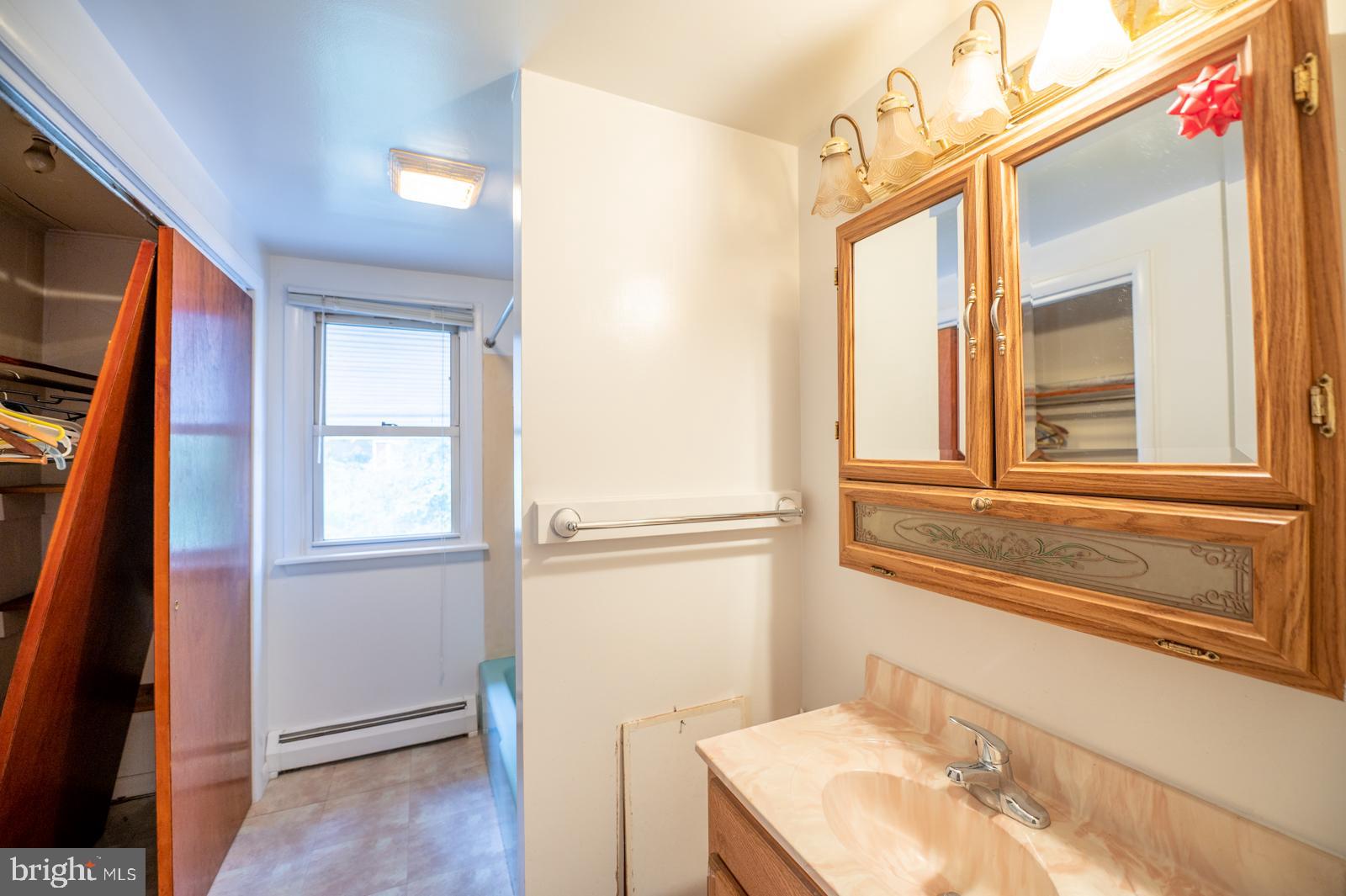112 South Main Street Spring City, PA 19475 - Photo 29 of 30 Full bath
