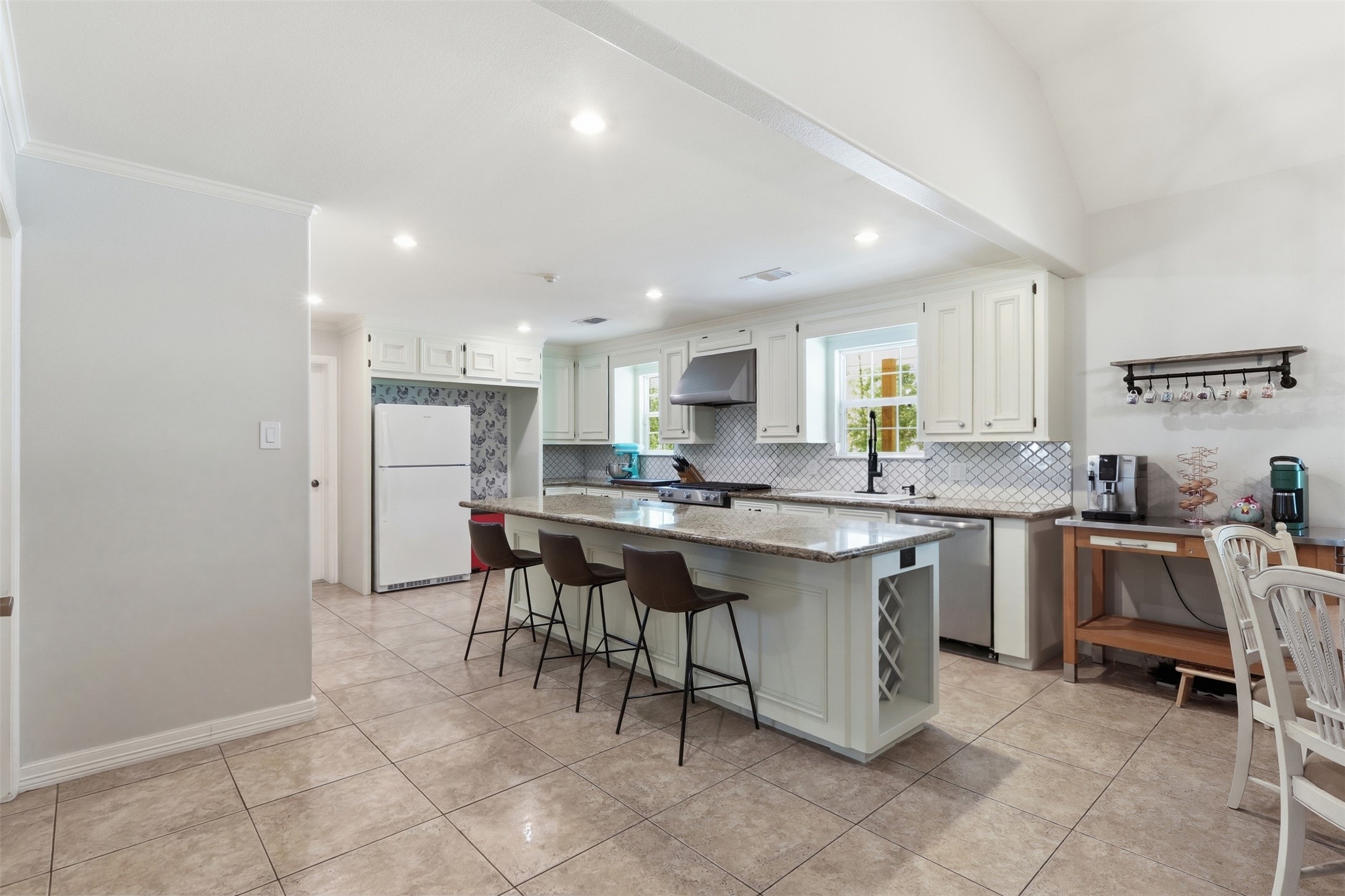 10695 White Rock Road Conroe, TX 77306 - Photo 9 of 48 Large island with space for bar stools