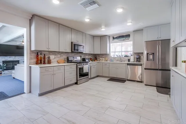 $830,000 | 3018 Thunder Drive, Oceanside, CA 92056