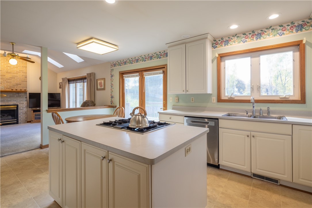 29 Golden Road Gates, NY 14624 - Photo 14 of 40