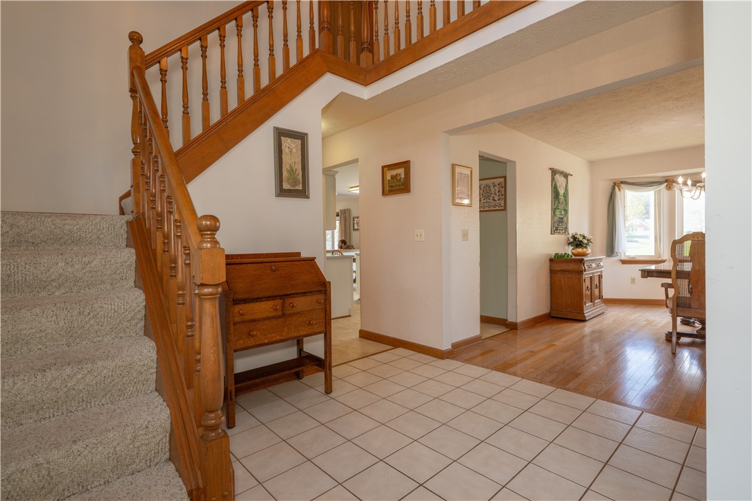 29 Golden Road Gates, NY 14624 - Photo 4 of 40