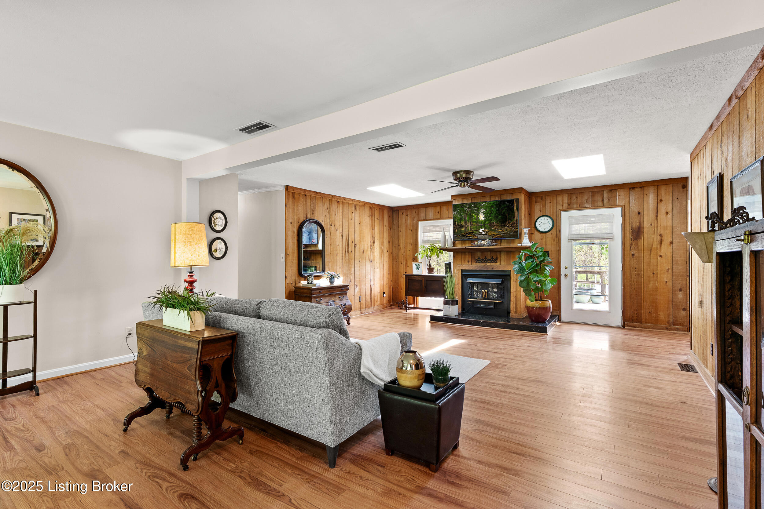5950 Old Lagrange Road Crestwood, KY 40014 - Photo 16 of 46 013