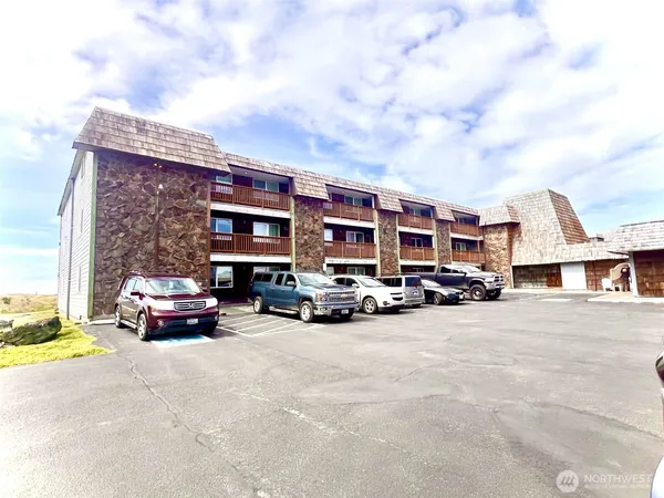 $70,000 | 304 Northwest 14th Street Northwest, Unit 104, Long Beach, WA 98631