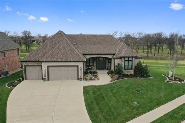 $1,095,000 | 10439 North St Clair Avenue, Kansas City, MO 64154