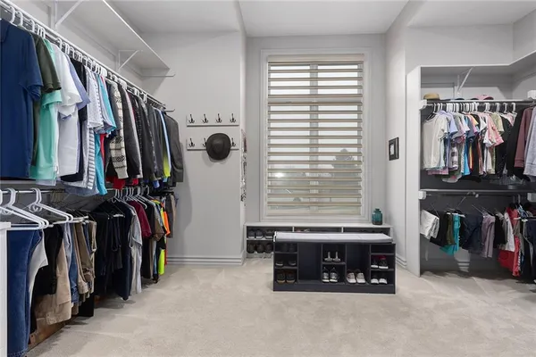 $1,095,000 | 10439 North St Clair Avenue, Kansas City, MO 64154