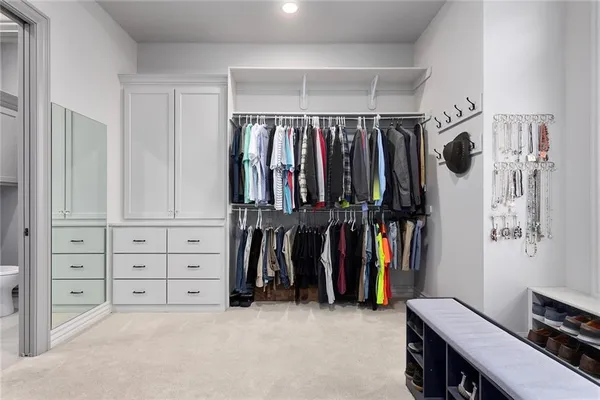 $1,095,000 | 10439 North St Clair Avenue, Kansas City, MO 64154