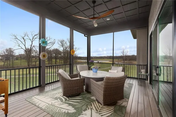 $1,095,000 | 10439 North St Clair Avenue, Kansas City, MO 64154
