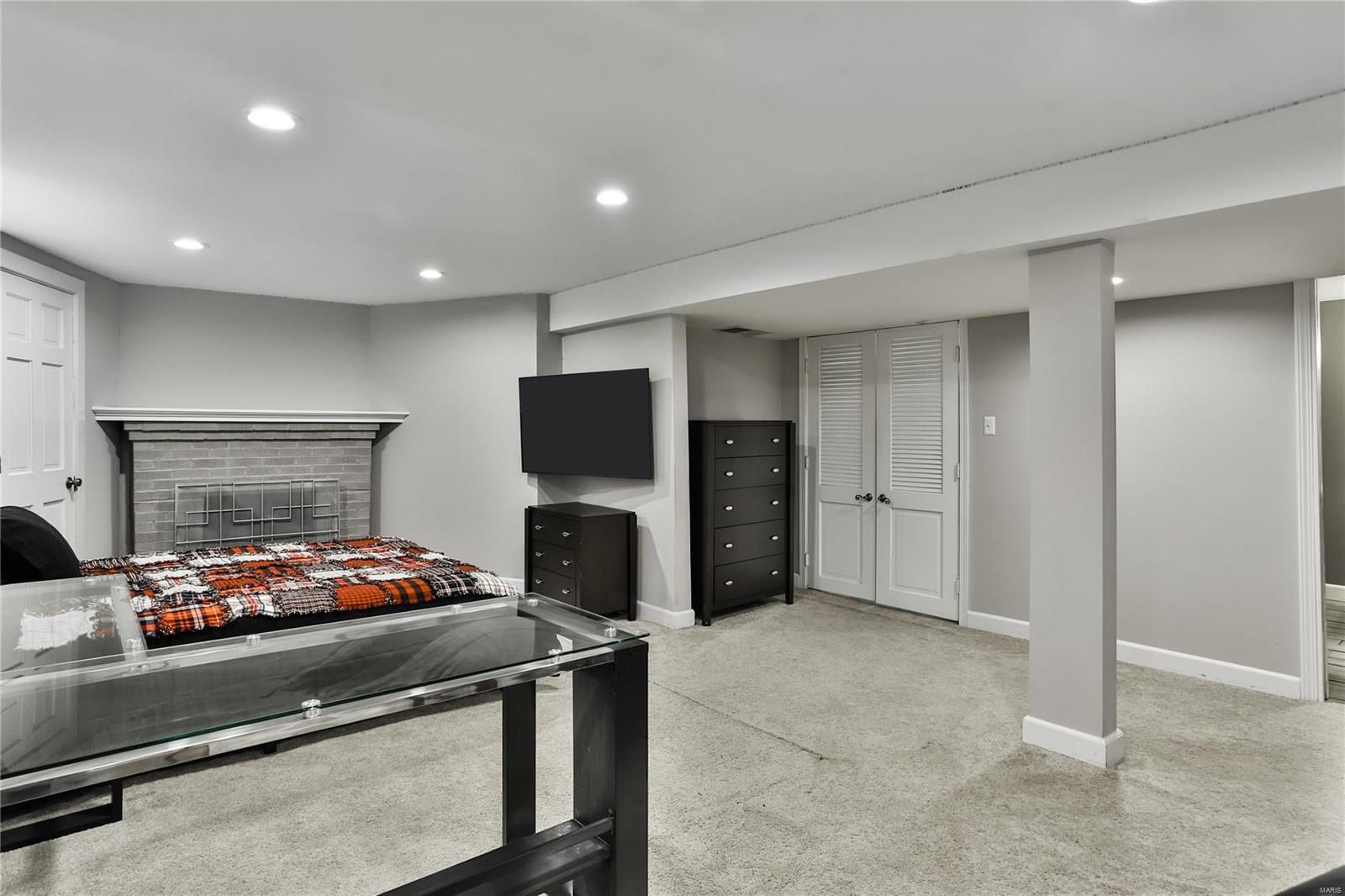 1011 South McKnight Road St. Louis, MO 63117 - Photo 46 of 55