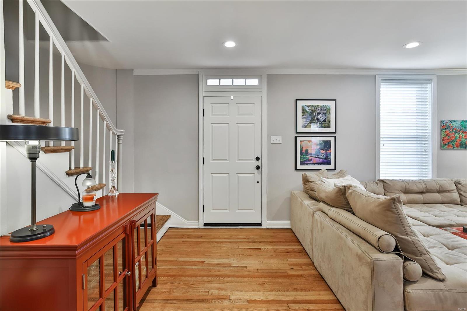 1011 South McKnight Road St. Louis, MO 63117 - Photo 6 of 55