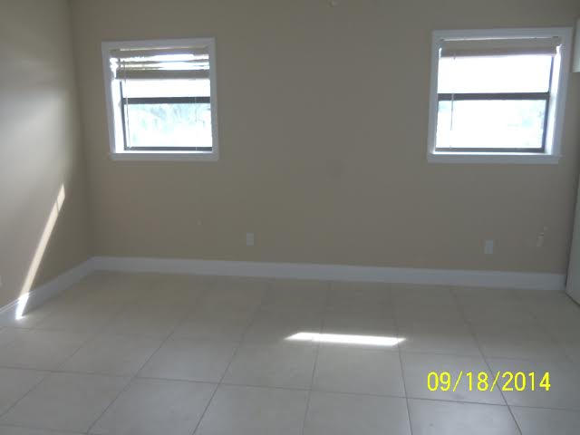 192 Durango Road Destin, FL 32541 - Photo 8 of 11 Apartment Living/Dining