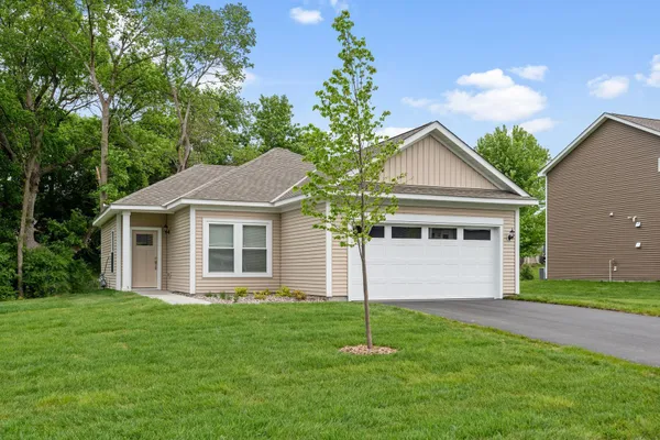 $389,900 | 690 Aspen Lane, Montrose, MN 55363