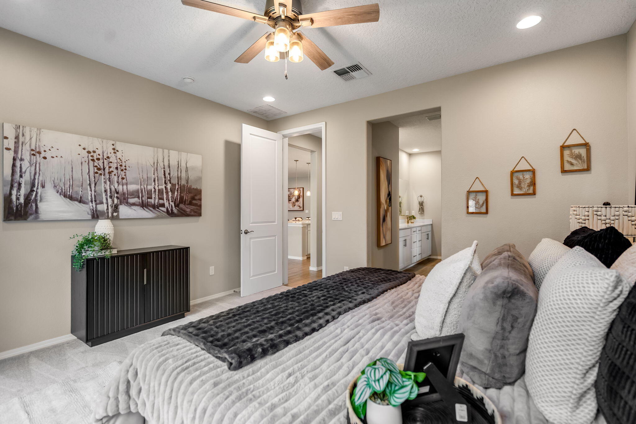 6304 Acadia Lane Northeast Rio Rancho, NM 87144 - Photo 17 of 39 Gallery Image 17