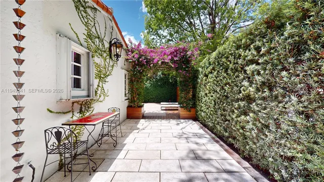 $2,600,000 | 1900 Pizarro Street, Coral Gables, FL 33134