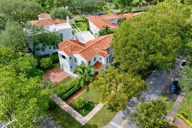 $2,600,000 | 1900 Pizarro Street, Coral Gables, FL 33134