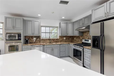 $2,575,000 | 1900 Pizarro Street, Coral Gables, FL 33134