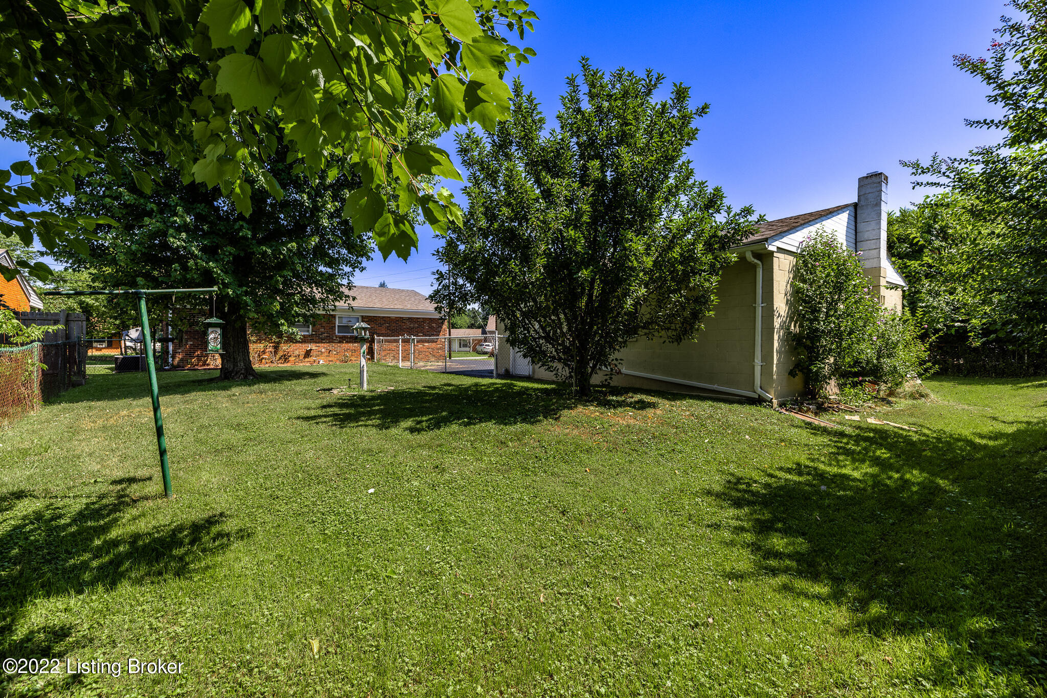 169 Dale Road Louisville, KY 40229 - Photo 8 of 22 BO0A2233