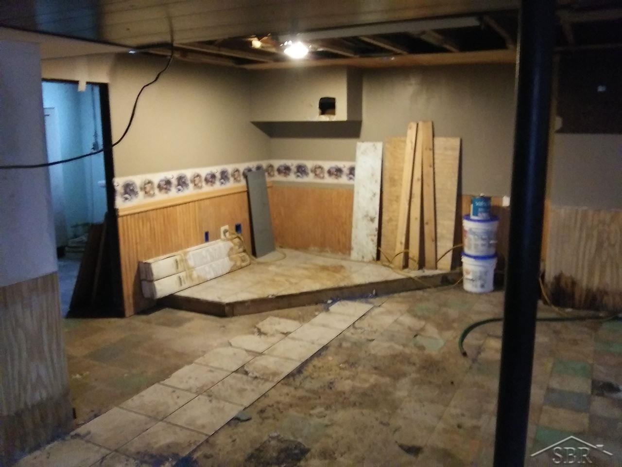 2435 Shattuck Road Saginaw, MI 48603 - Photo 13 of 14 50009815-12.JPG