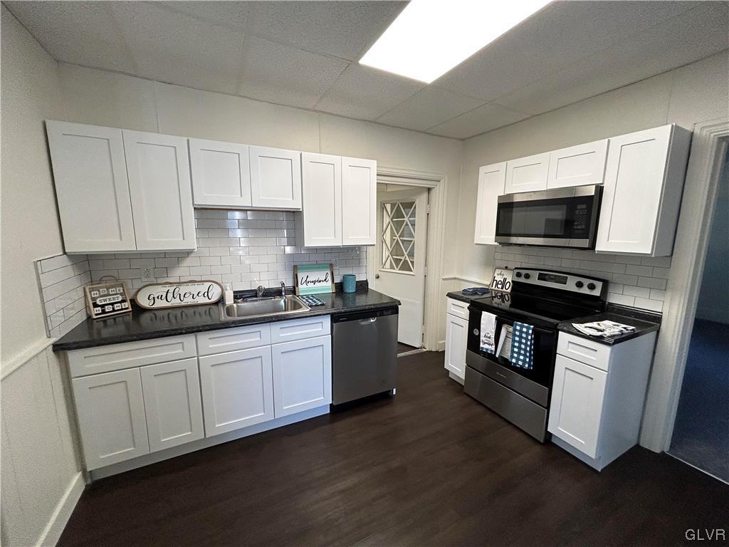 236 2nd Street Slatington, PA 18080 - Photo 4 of 18 Gallery Image 4
