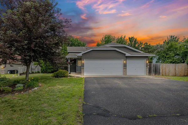 $385,000 | 1547 144th Avenue Northwest, Andover, MN 55304