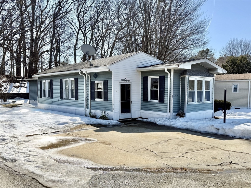 141 Edbert Street Chicopee, MA 01020 - Photo 1 of 18