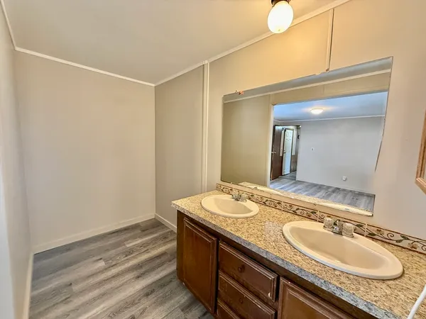 $139,900 | 141 Edbert Street, Chicopee, MA 01020