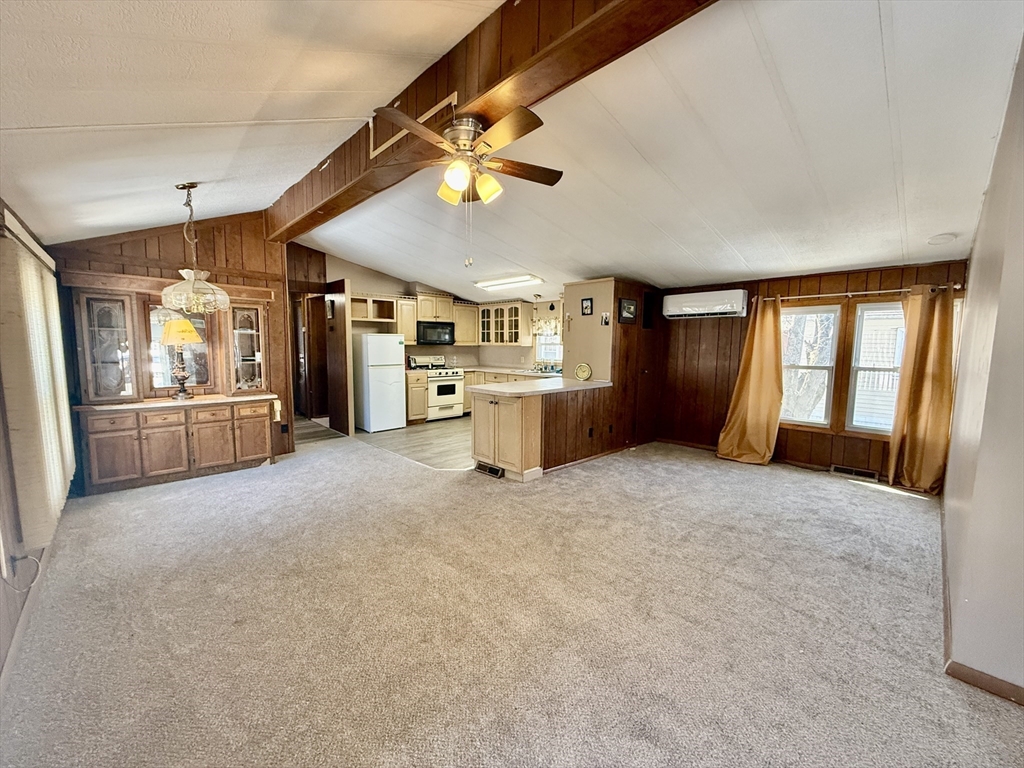 141 Edbert Street Chicopee, MA 01020 - Photo 2 of 18