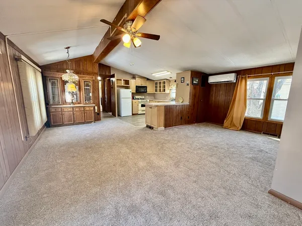 $139,900 | 141 Edbert Street, Chicopee, MA 01020