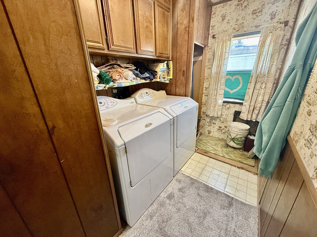 141 Edbert Street Chicopee, MA 01020 - Photo 9 of 18