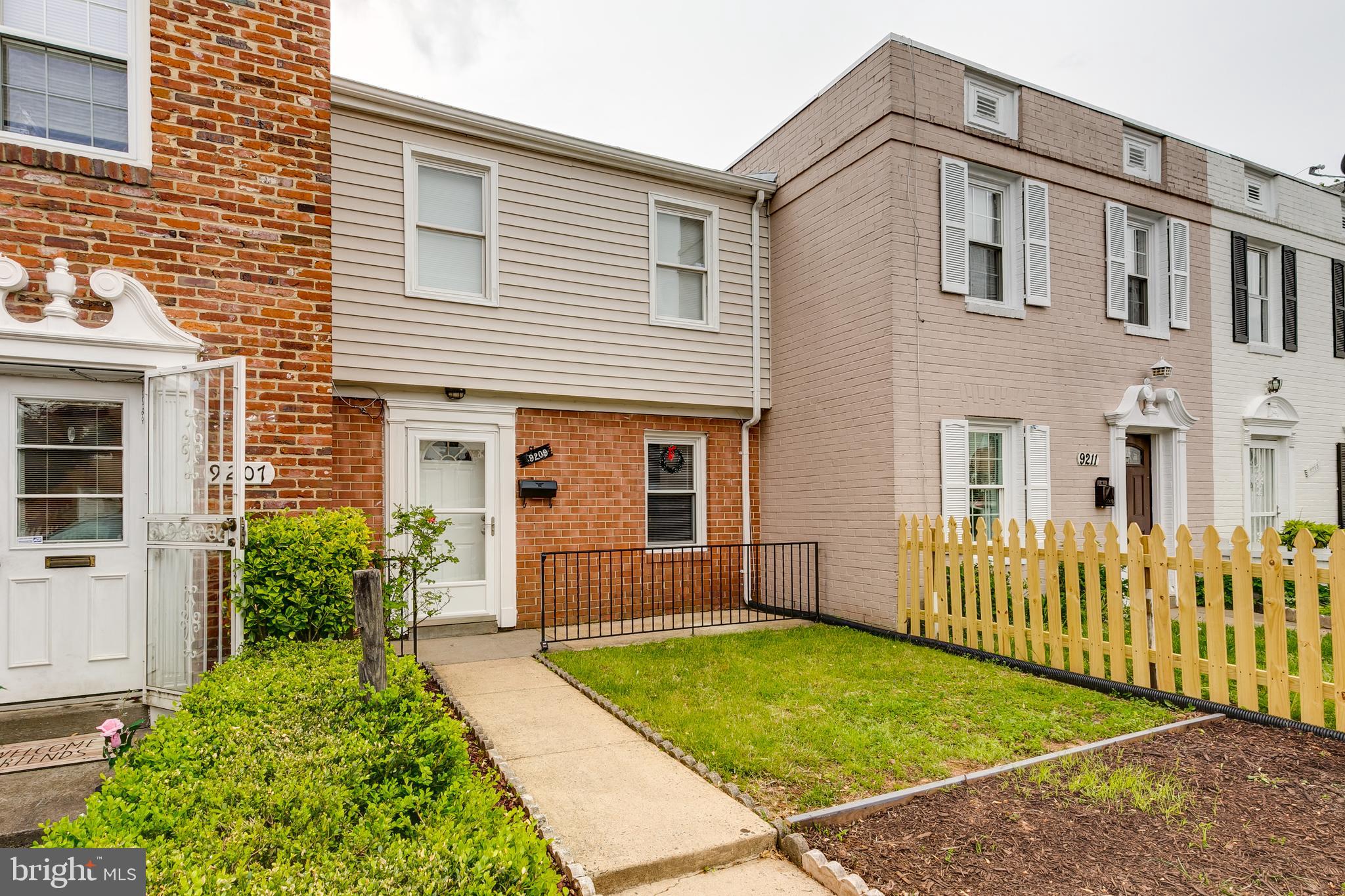 9209 Taney Road Manassas, VA 20110 - Photo 5 of 26 Gallery Image 5