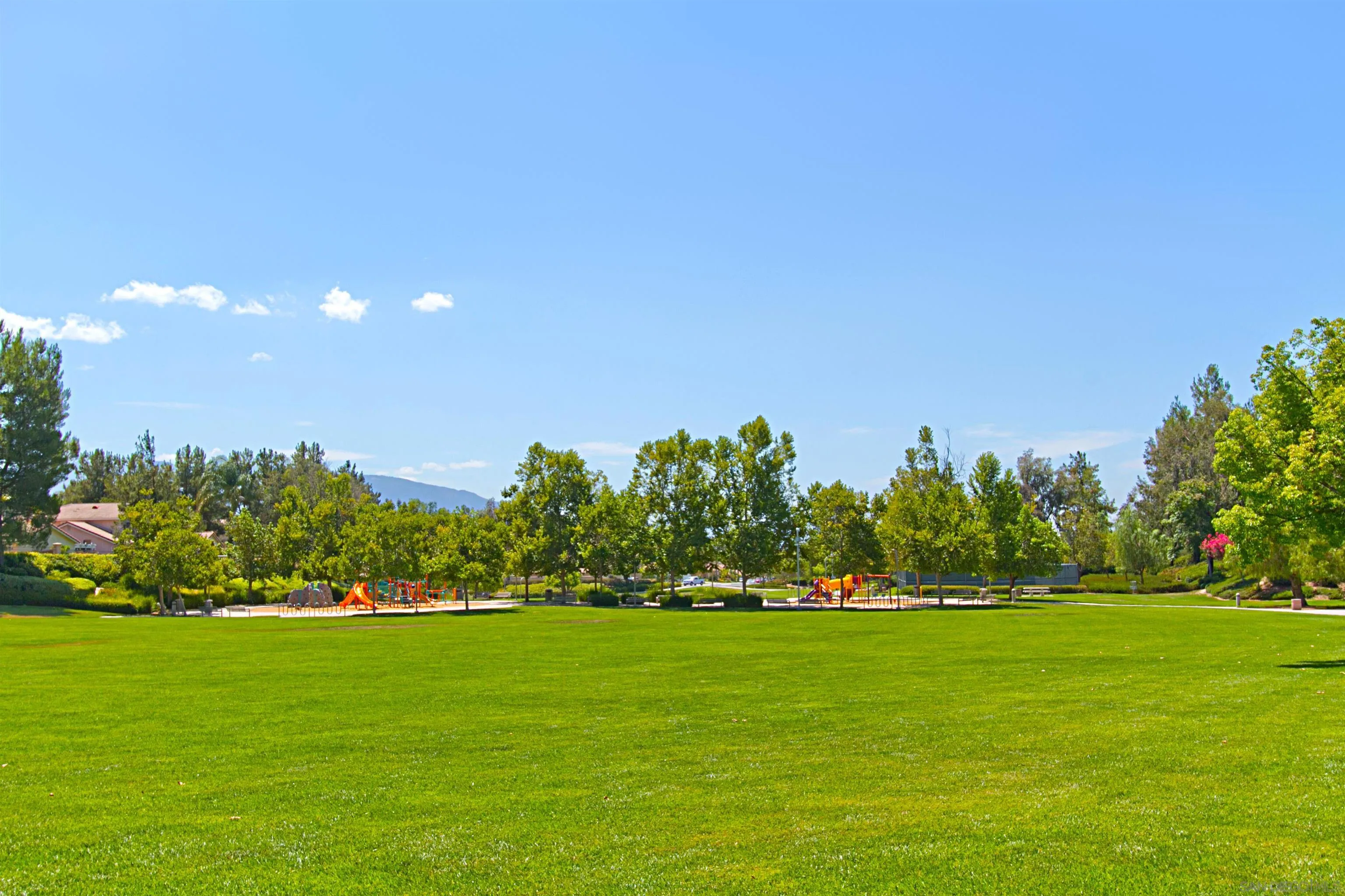 43070 Corte Salamanca Temecula, CA 92592 - Photo 27 of 30 a view of yard with an trees
