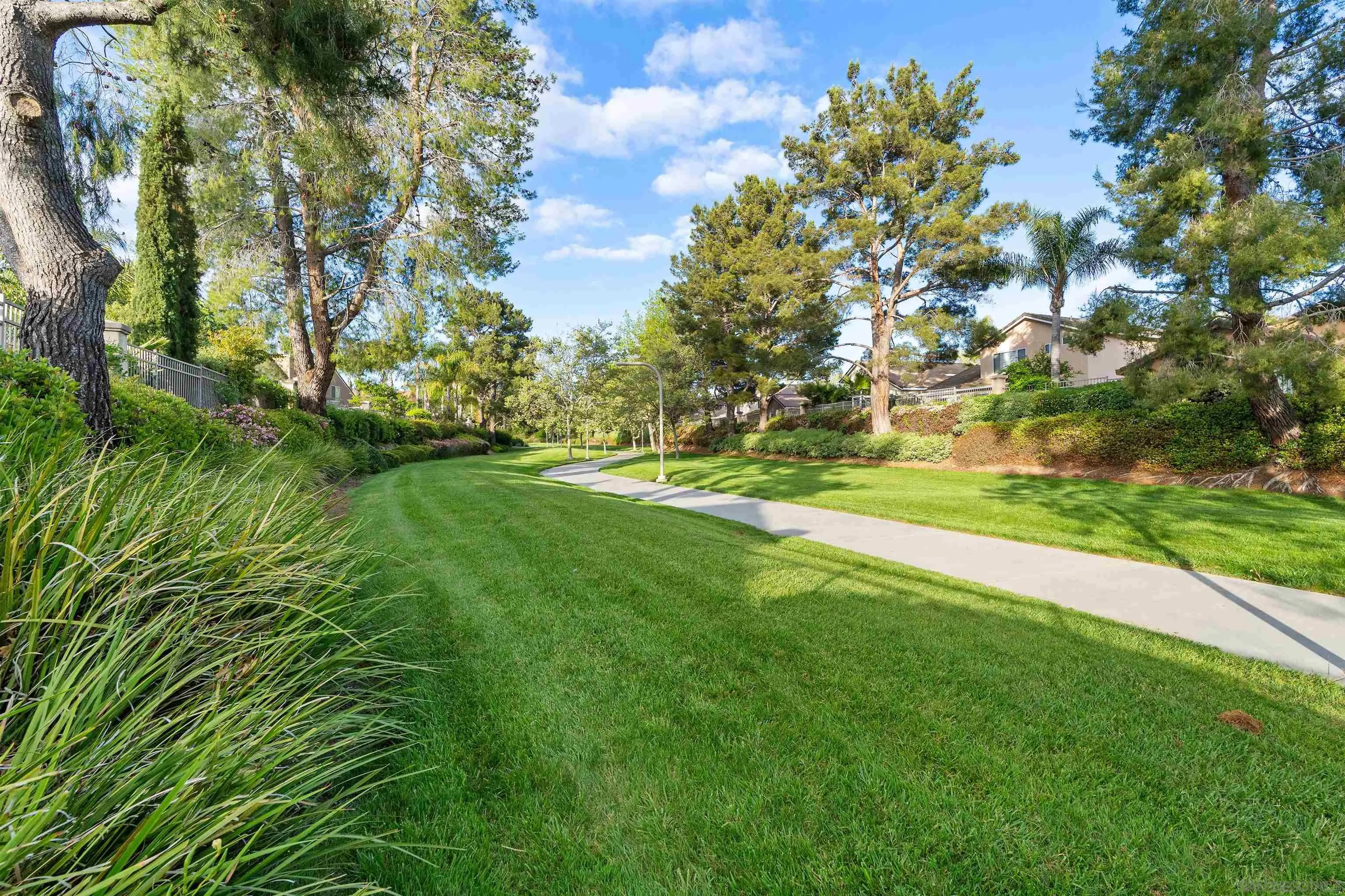 43070 Corte Salamanca Temecula, CA 92592 - Photo 30 of 30 a view of yard with green space