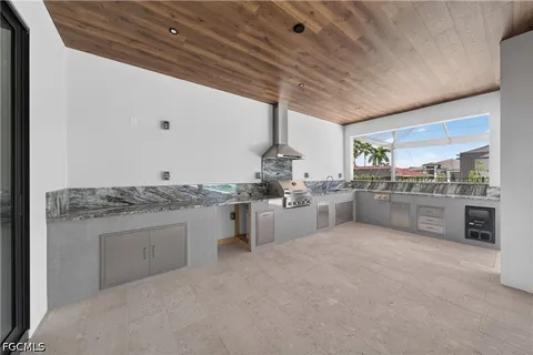 $669,000 | 3914 Southeast 20th Avenue, Cape Coral, FL 33904