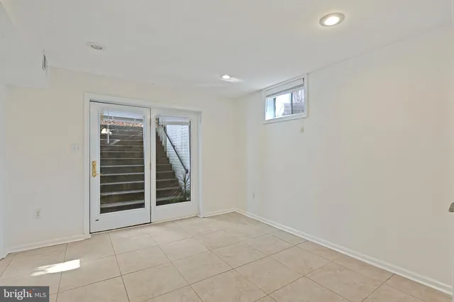 $1,150,000 | 12520 Ridgegate Drive, Herndon, VA 20170