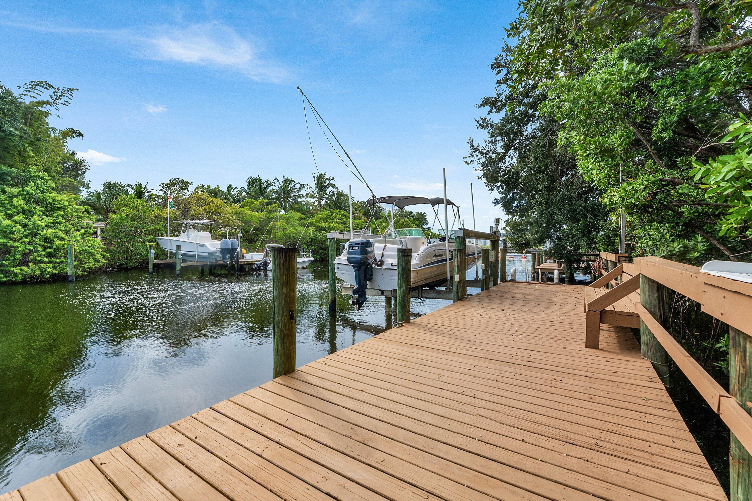 949 Laurel Road North Palm Beach, FL 33408 - Photo 1 of 53 949 Laurel Rd.