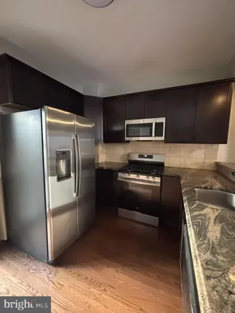 $3,100 | 1613 Lombard Street, Philadelphia, PA 19146