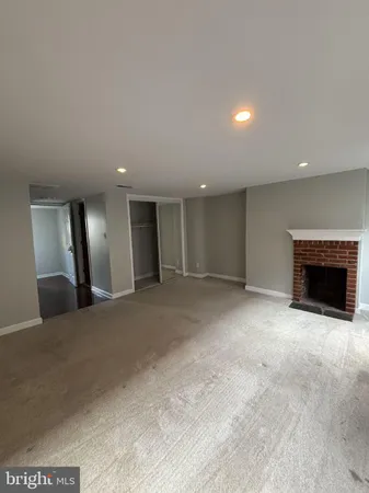 $3,100 | 1613 Lombard Street, Philadelphia, PA 19146