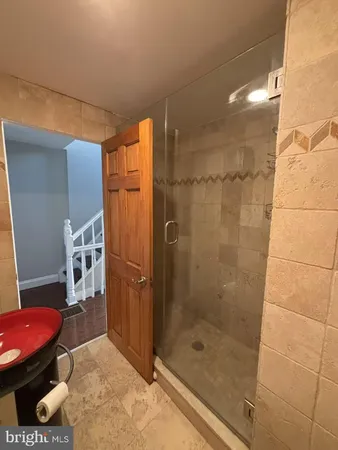 $3,100 | 1613 Lombard Street, Philadelphia, PA 19146