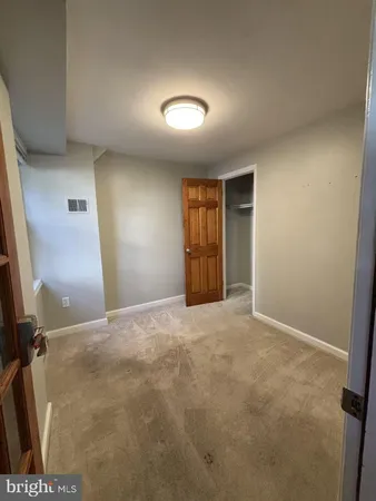 $3,100 | 1613 Lombard Street, Philadelphia, PA 19146