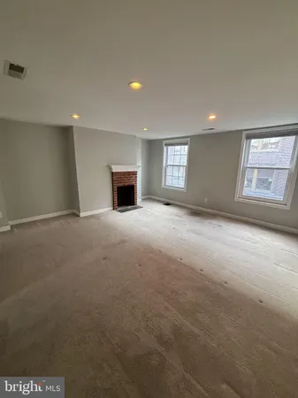 $3,100 | 1613 Lombard Street, Philadelphia, PA 19146