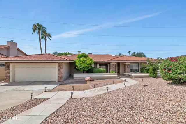 $2,995 | 15620 North 8th Street, Phoenix, AZ 85022
