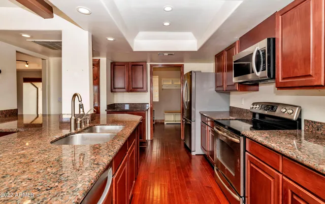 $2,995 | 15620 North 8th Street, Phoenix, AZ 85022