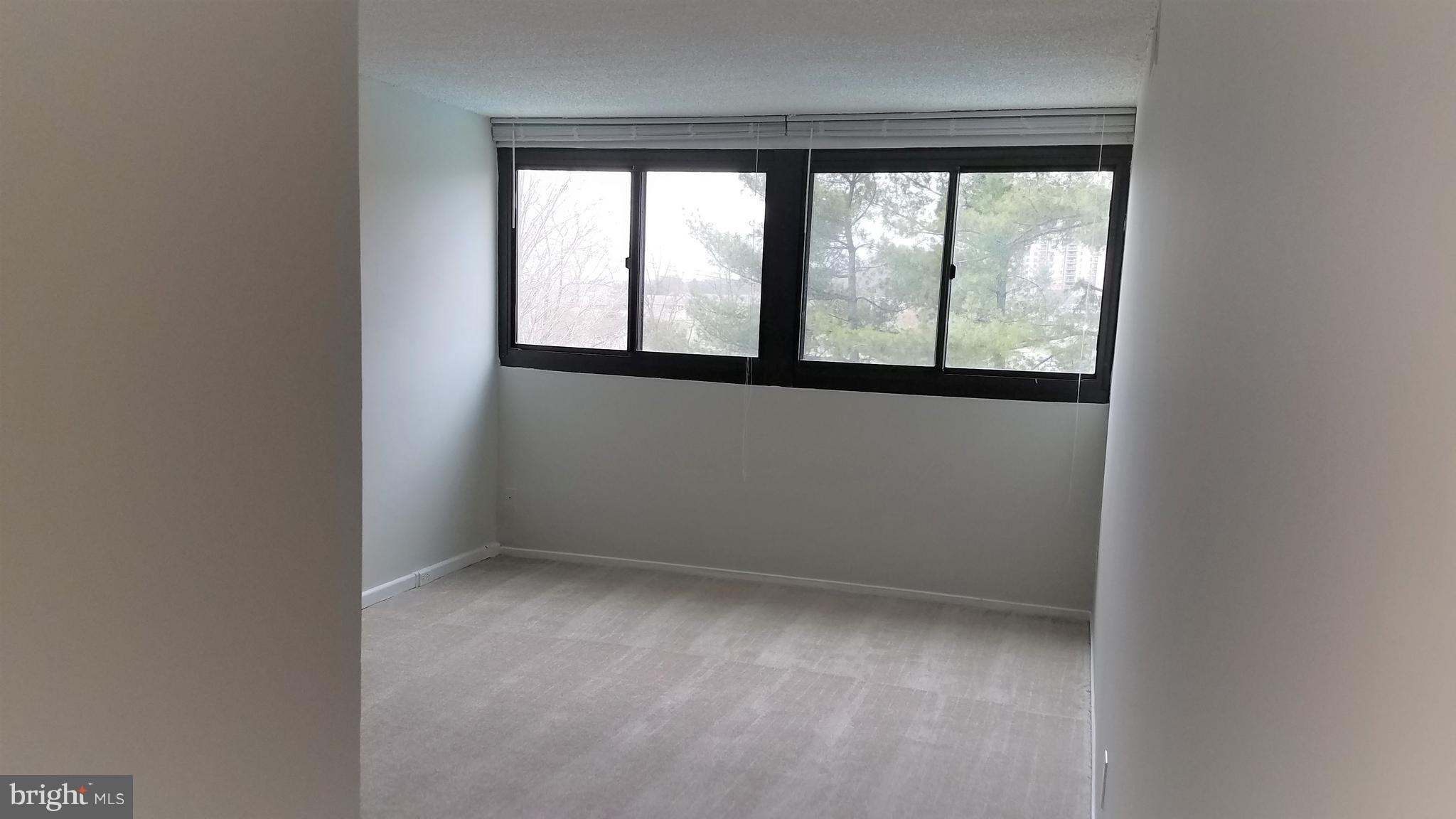 5911 Edsall Road, Unit 212 Alexandria, VA 22304 - Photo 6 of 8 Bath (Master)
