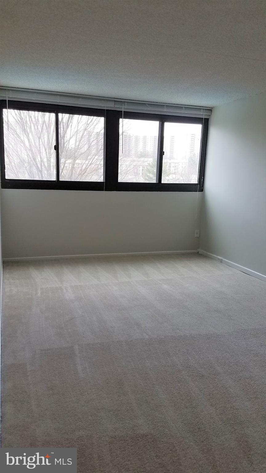 5911 Edsall Road, Unit 212 Alexandria, VA 22304 - Photo 7 of 8 Bedroom (Master)