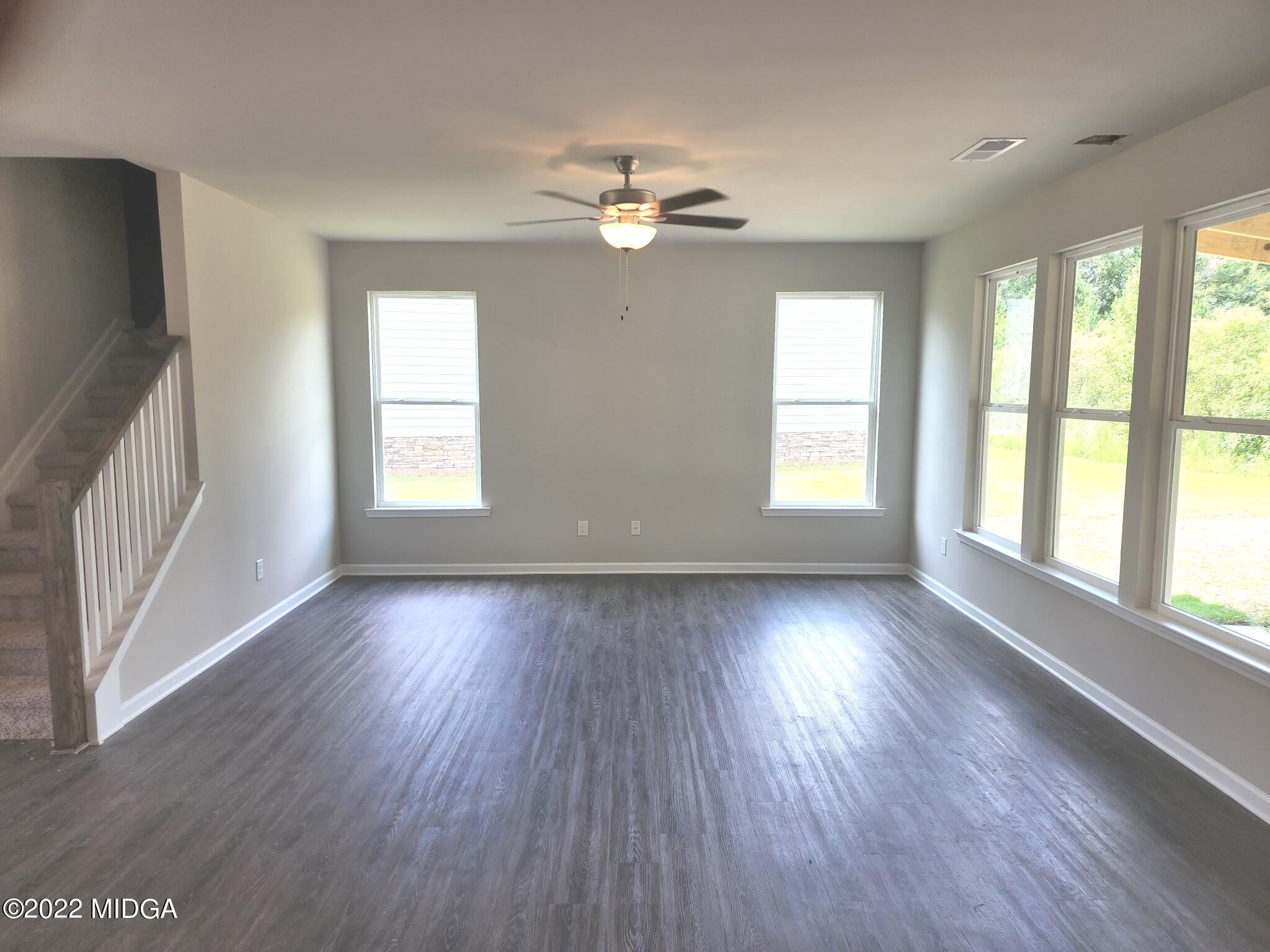 271 Presidents Way Forsyth, GA 31029 - Photo 7 of 23 007 Lakehurst Family room